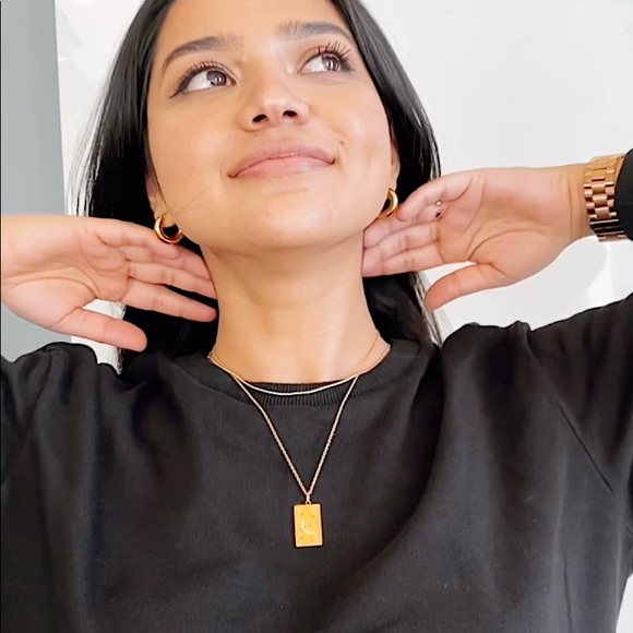 18K Gold Plated Chunky Mini Hoops - Picture 2 of 6